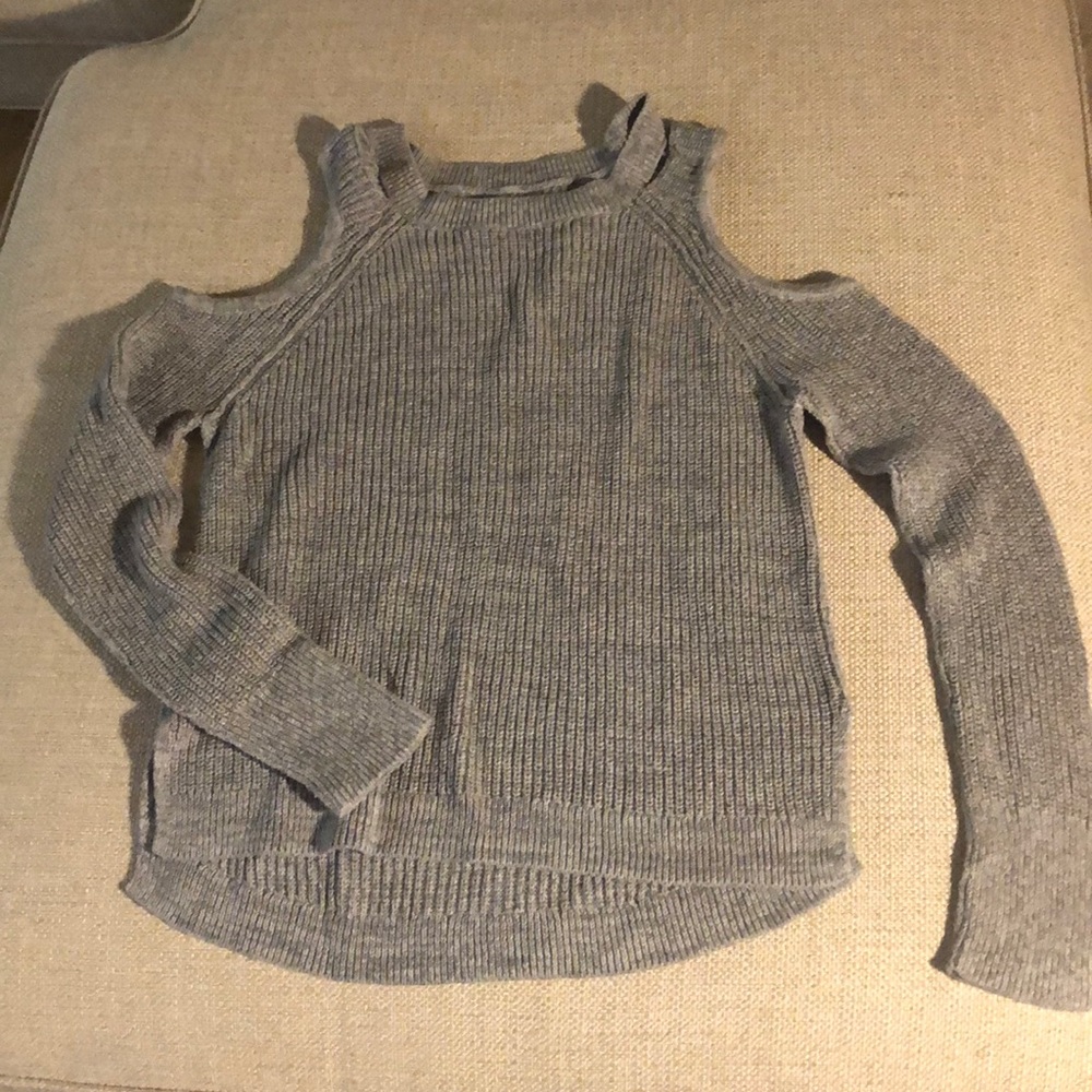 Hollister off the sleeve sweater